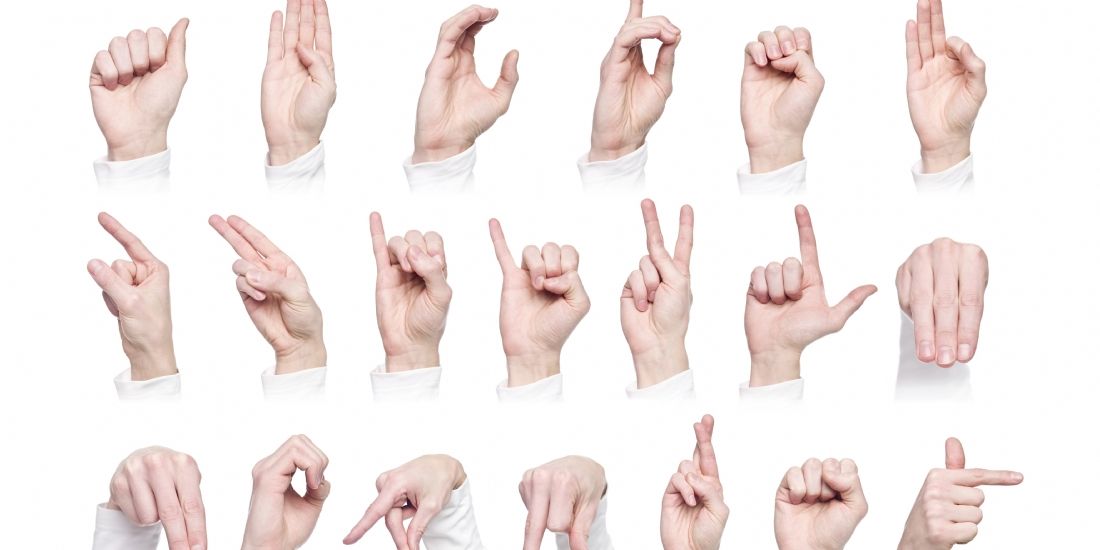 IAdvize et Deafi s'associent pour répondre aux demandes des consommateurs malentendants